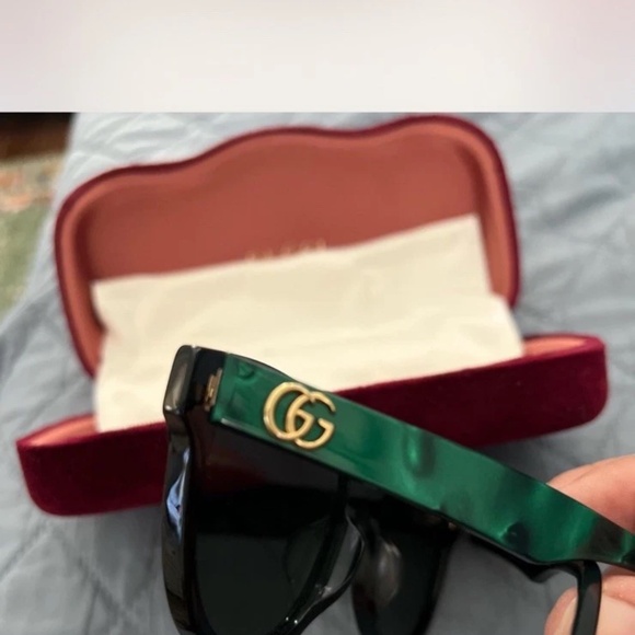 Authentic Gucci Sunglasses Black/Green Gold Logo Luxury Designer Shades - Picture 4 of 5